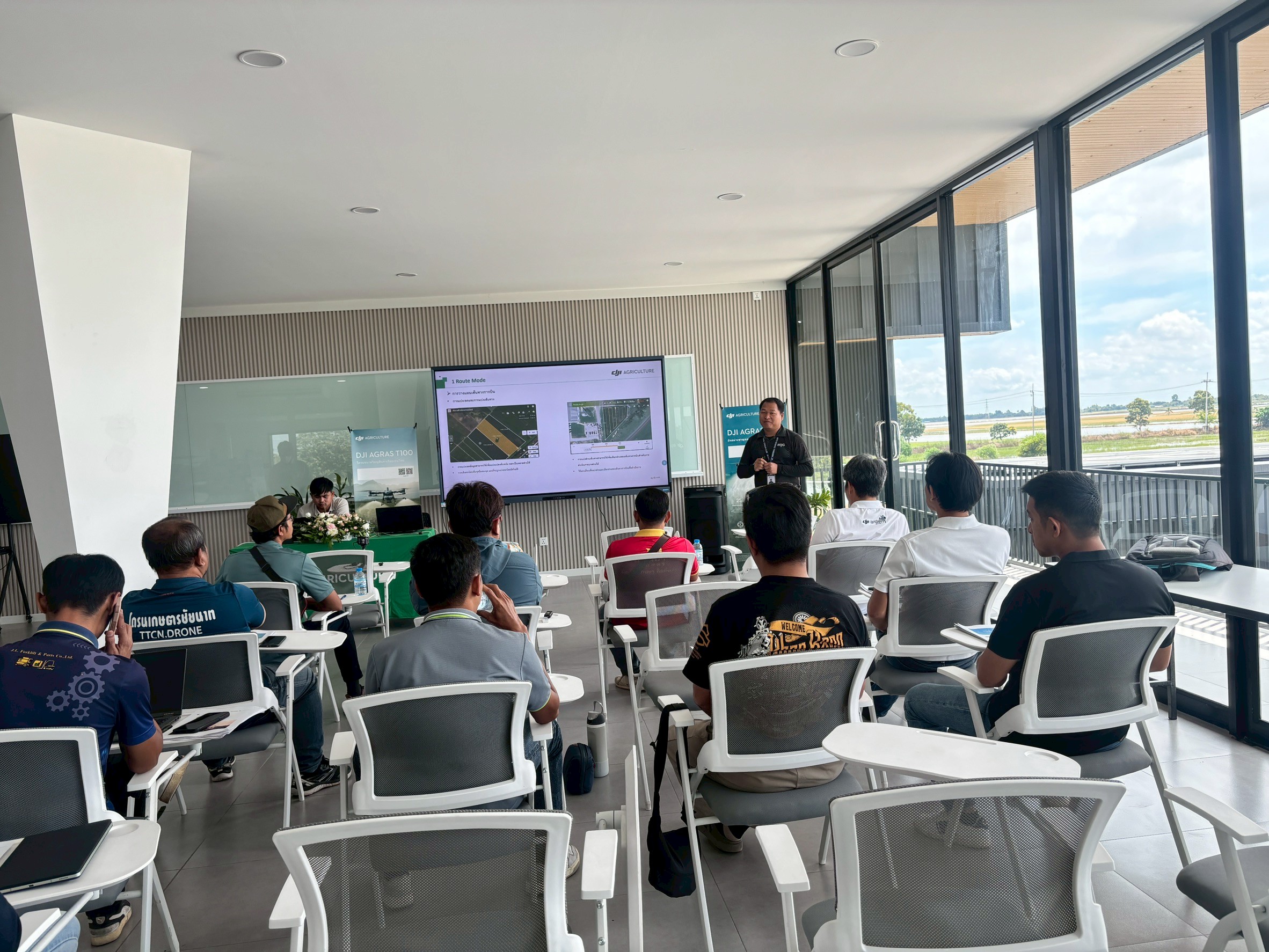 บรรยาย 1.jpg